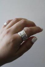 Load image into Gallery viewer, Size 8.5 Spoon Ring