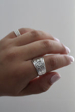 Load image into Gallery viewer, Spoon Ring | Mountain Rose