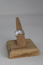 Load image into Gallery viewer, Size 7 Spoon Ring