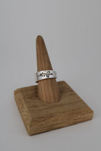Load image into Gallery viewer, Size 8.5 Spoon Ring