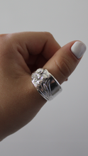 Load image into Gallery viewer, Spoon Ring | Daffodil