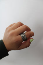 Load image into Gallery viewer, Size 9.5 Spoon Ring
