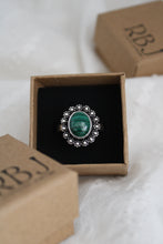 Load image into Gallery viewer, Size 7.25 Malachite Ring