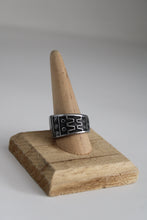 Load image into Gallery viewer, Size 11.5 Spoon Ring