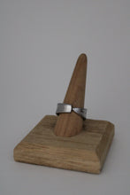 Load image into Gallery viewer, Size 10 Spoon Ring