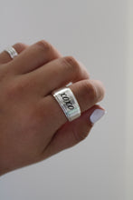 Load image into Gallery viewer, Size 9.5/10 Spoon Ring