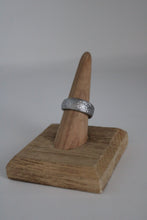 Load image into Gallery viewer, Size 7.5 Spoon Ring