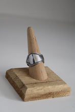 Load image into Gallery viewer, Size 8.5 Spoon Ring