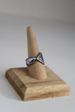 Load image into Gallery viewer, Size 8.5 Spoon Ring