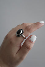 Load image into Gallery viewer, Size 9 Onyx Ring