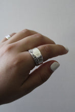 Load image into Gallery viewer, Size 8 Spoon Ring