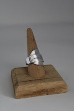 Load image into Gallery viewer, Size 9.5 Spoon Ring