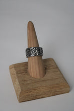 Load image into Gallery viewer, Retro Spoon Ring