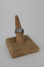 Load image into Gallery viewer, Size 8 Spoon Ring