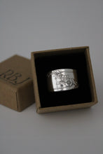 Load image into Gallery viewer, Size 8 Spoon Ring