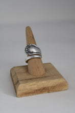 Load image into Gallery viewer, Size 8.5 Spoon Ring