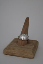 Load image into Gallery viewer, Size 10.5/11 Spoon Ring