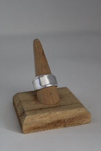 Load image into Gallery viewer, Size 10 Spoon Ring