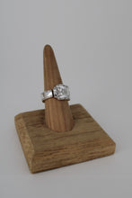 Load image into Gallery viewer, Size 8 Spoon Ring