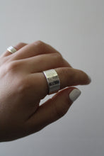 Load image into Gallery viewer, Size 8.5 Spoon Ring