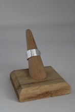 Load image into Gallery viewer, Size 6 Spoon Ring