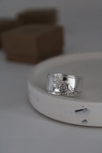 Load image into Gallery viewer, Spoon Ring | Queen B