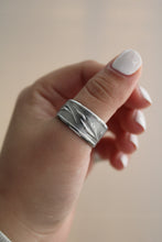 Load image into Gallery viewer, Size 12 Spoon Ring