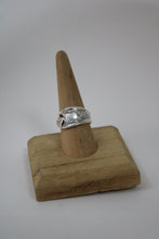 Load image into Gallery viewer, Old Colony Spoon Ring