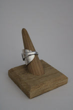 Load image into Gallery viewer, Size 8.5 Spoon Ring
