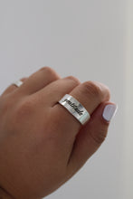 Load image into Gallery viewer, Size 9.5 Spoon Ring