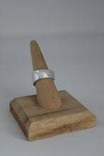 Load image into Gallery viewer, Size 7 Spoon Ring