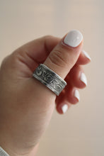 Load image into Gallery viewer, Size 11 Spoon Ring