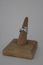 Load image into Gallery viewer, Size 5 Spoon Ring