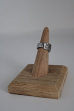 Load image into Gallery viewer, Size 4.5/5 Spoon Ring