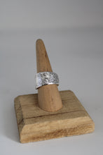 Load image into Gallery viewer, Size 8.5 Spoon Ring