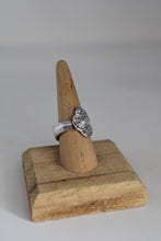 Load image into Gallery viewer, Size 8.5 Spoon Ring