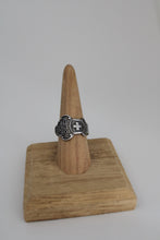 Load image into Gallery viewer, Size 8.5 Spoon Ring