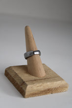 Load image into Gallery viewer, Size 7 Spoon Ring