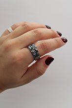 Load image into Gallery viewer, Size 7.5 Spoon Ring