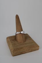 Load image into Gallery viewer, Size 9 Spoon Ring