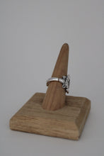 Load image into Gallery viewer, Size 9 Spoon Ring
