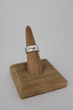 Load image into Gallery viewer, Size 6.5 Spoon Ring

