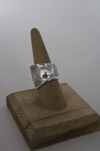 Load image into Gallery viewer, Spoon Ring | 1909 Beauty
