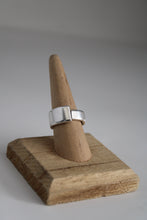 Load image into Gallery viewer, Size 8.5/9 Spoon Ring
