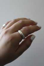 Load image into Gallery viewer, Size 8 Spoon Ring
