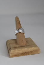 Load image into Gallery viewer, Size 7 Spoon Ring
