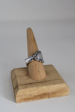 Load image into Gallery viewer, Size 9 Spoon Ring
