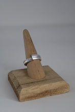 Load image into Gallery viewer, Size 8.5 Spoon Ring
