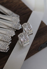 Load image into Gallery viewer, April Spoon Ring
