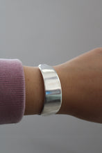 Load image into Gallery viewer, Butter Knife Cuff Bracelet
